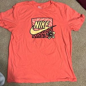 Men’s Large Nike shirt.